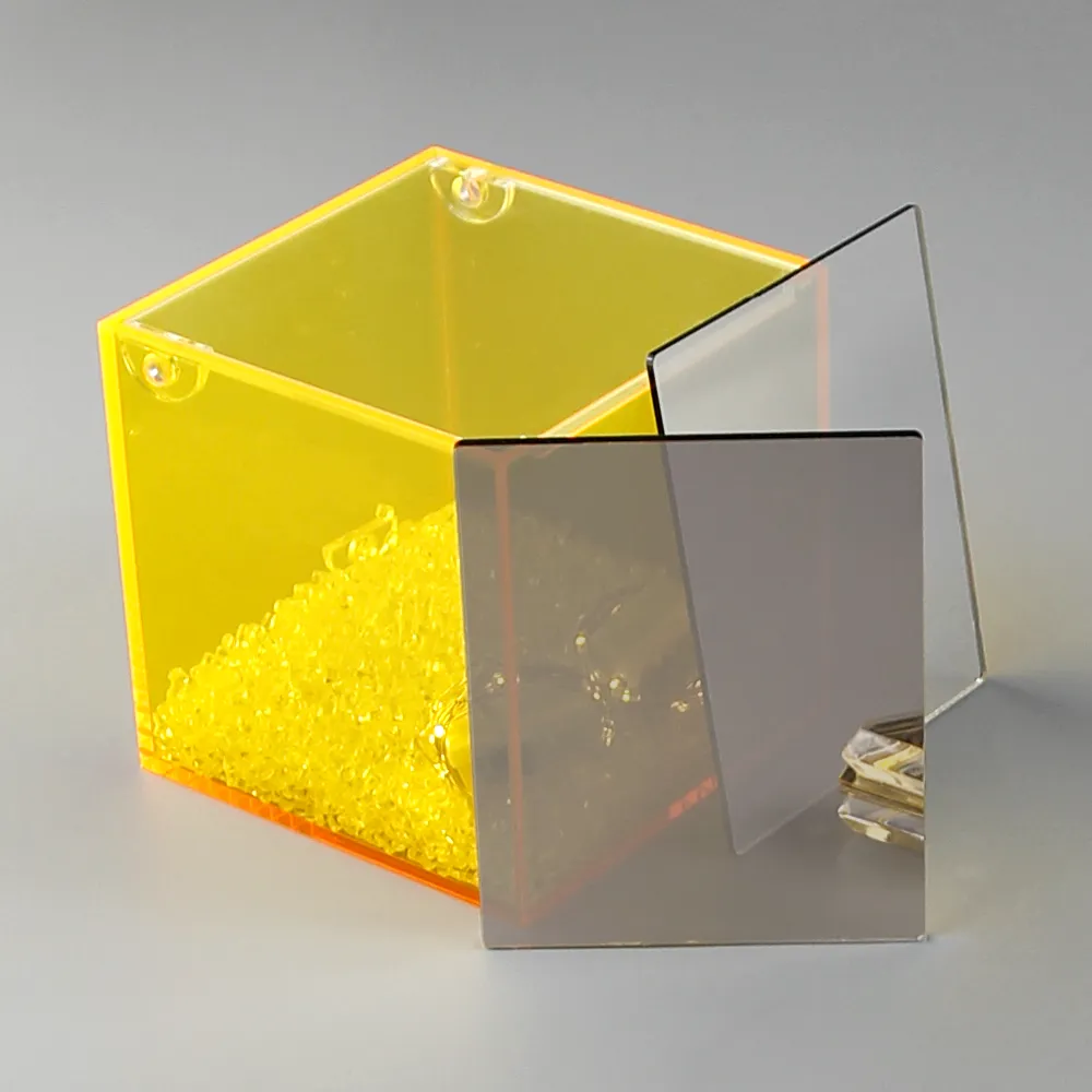 Brown semi-transparent mirror Light transmittance 20% - 25% example photo