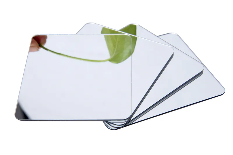 Four pieces square mirrors