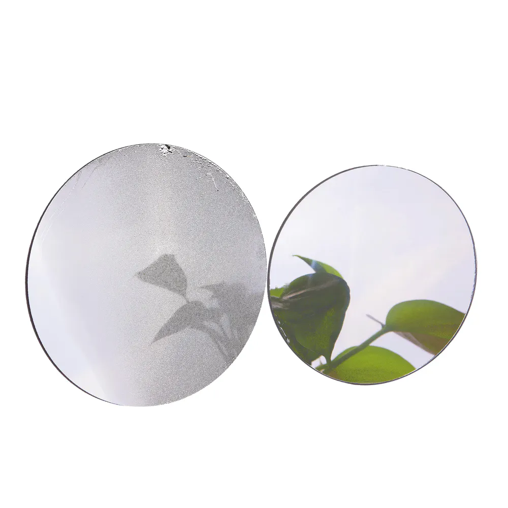 Comparison of effect images of ordinary mirrors and anti-fog mirrors