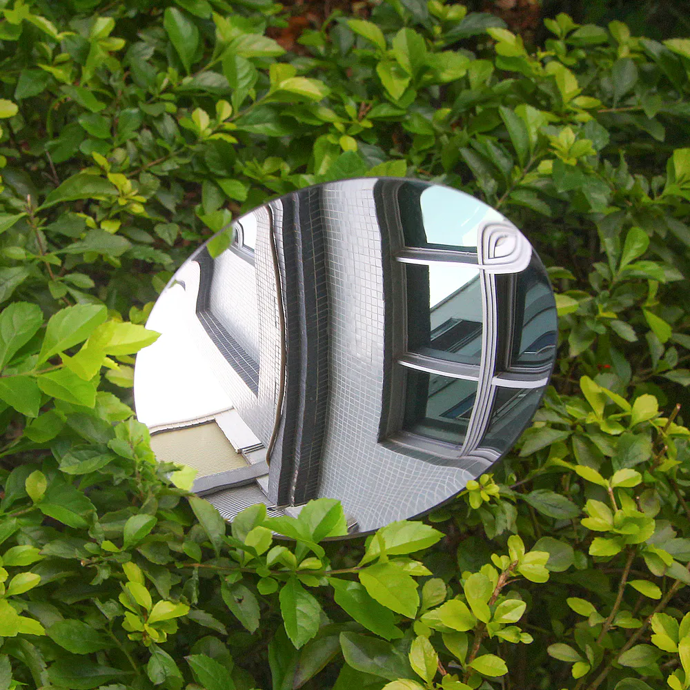 Concave mirror product outdoor real shot 3