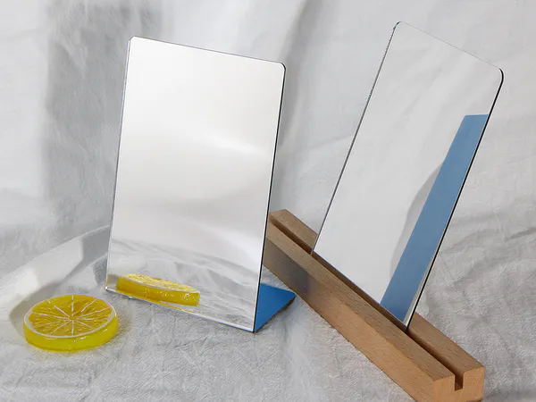 Processed small mirror