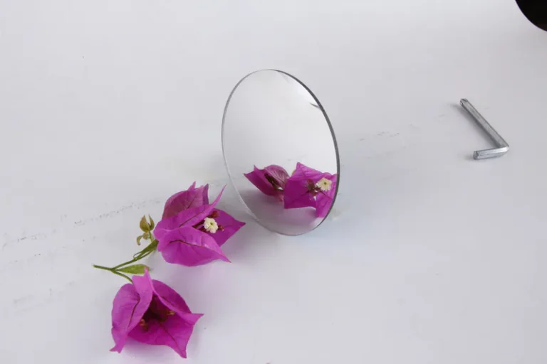 Flat round acrylic mirror