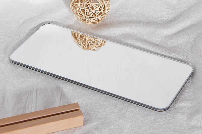 Rectangular mirror made of PC material